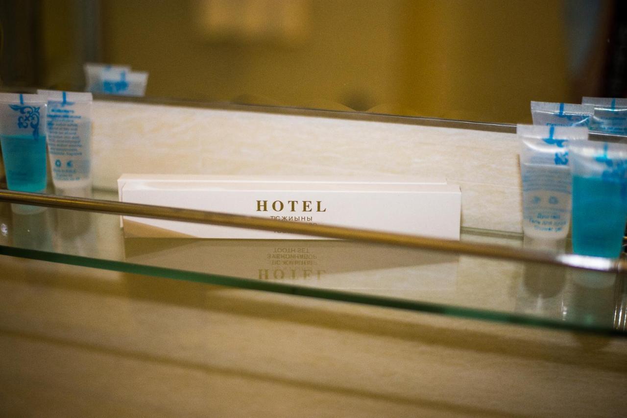 Golden Palace Hotel Алма Ата Екстериор снимка